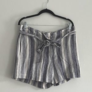 NWT J Crew  - Linen / Viscose Shorts Size 8